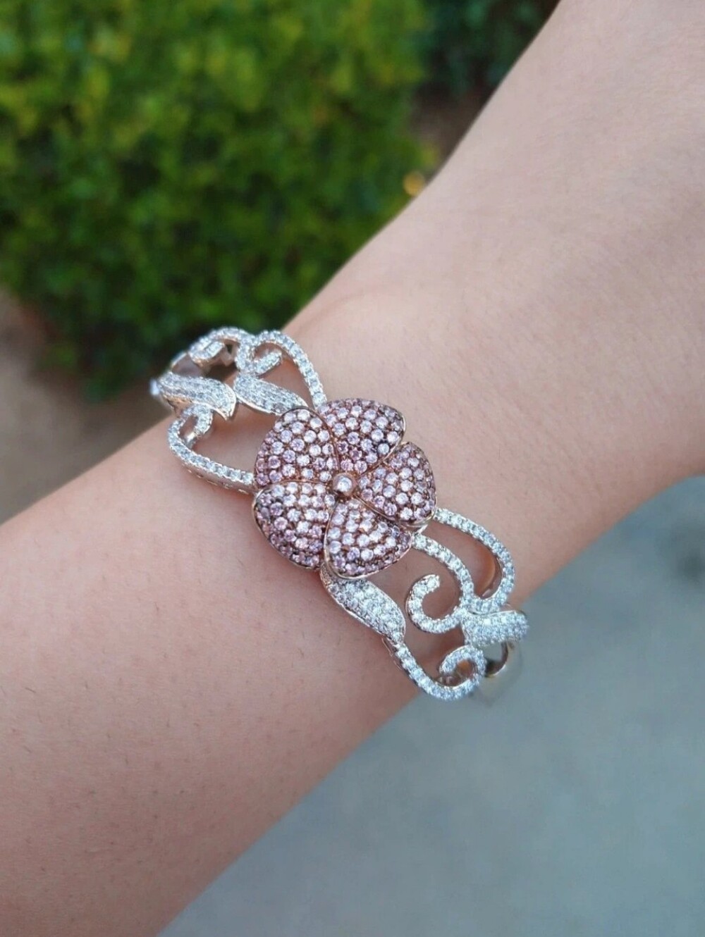 Elegant Pink Crystal Flower Bracelet - Women's Jewelry